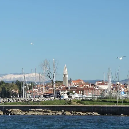 Lucky 7 Διαμέρισμα