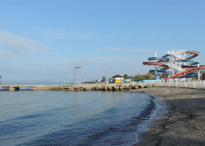 アパート Lucky 7