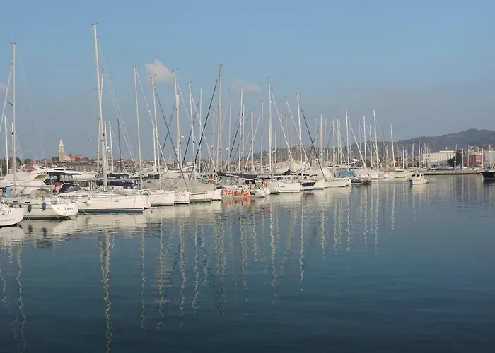 アパート Lucky 7